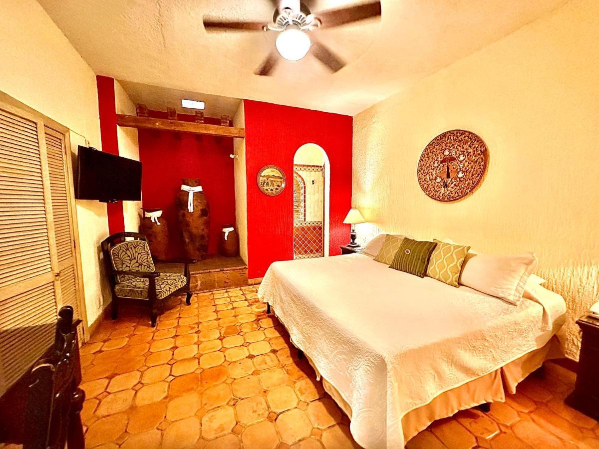 La Villa Del Ensueno Boutique Hotel Tlaquepaque Exterior photo