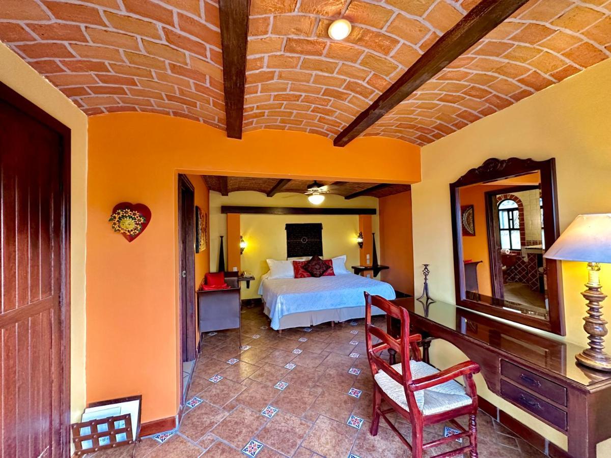 La Villa Del Ensueno Boutique Hotel Tlaquepaque Exterior photo