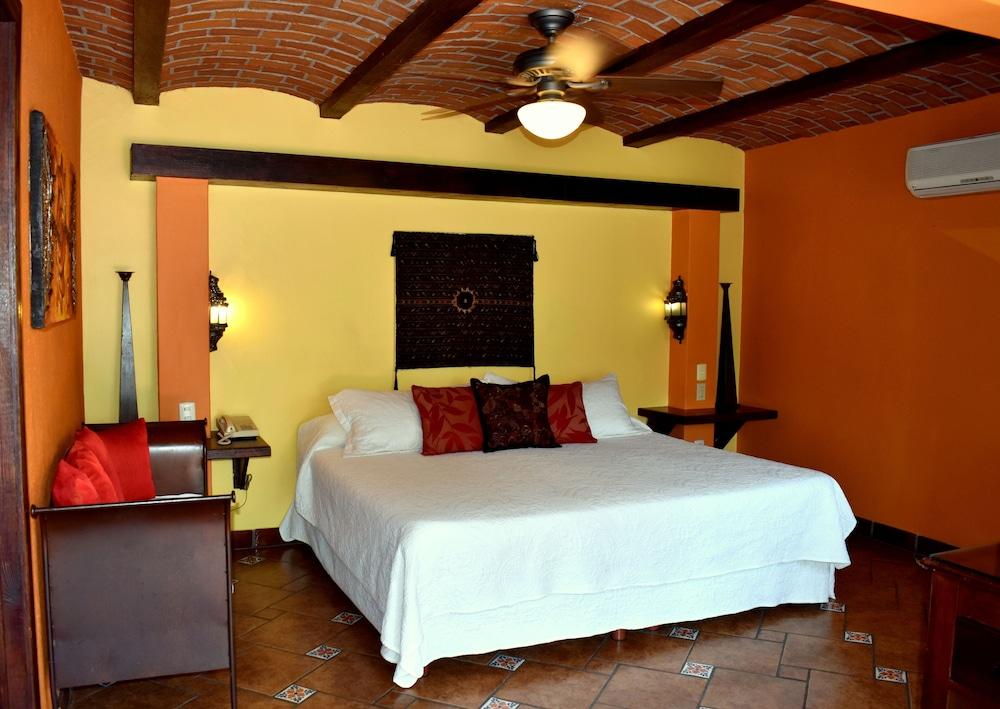 La Villa Del Ensueno Boutique Hotel Tlaquepaque Exterior photo