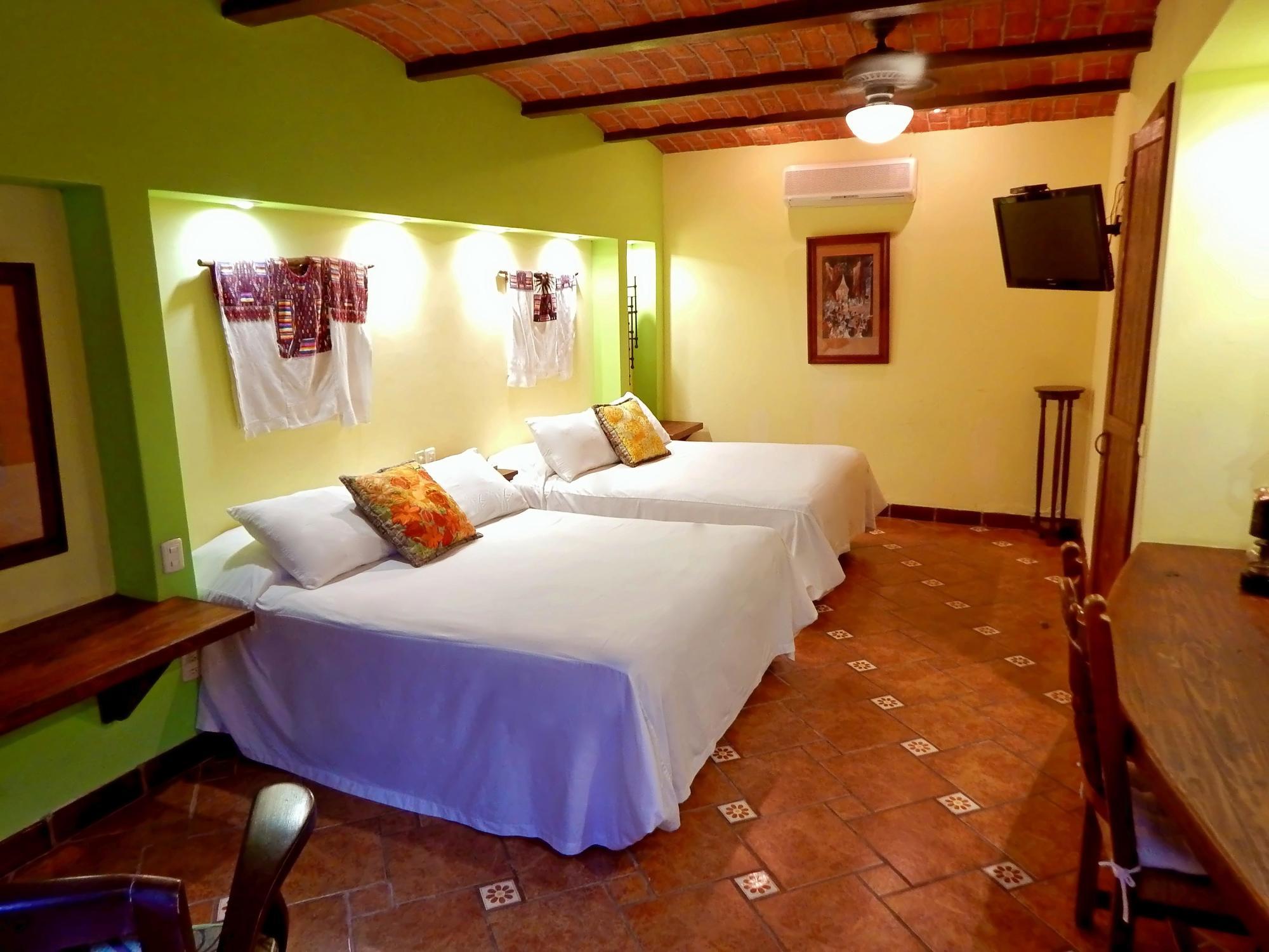 La Villa Del Ensueno Boutique Hotel Tlaquepaque Exterior photo